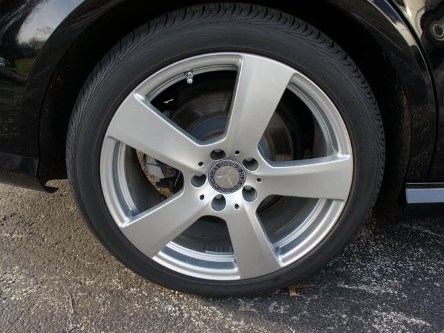 Mercedes-Benz E-Class 2011 photo 3