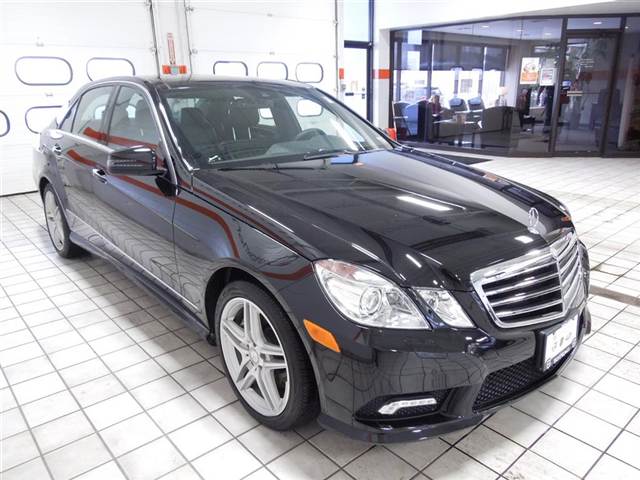 Mercedes-Benz E-Class 2011 photo 3