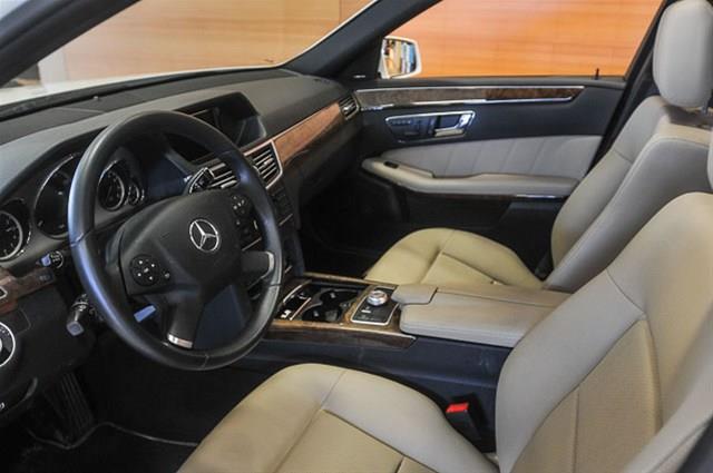 Mercedes-Benz E-Class Rear-wheel Drive Sedan