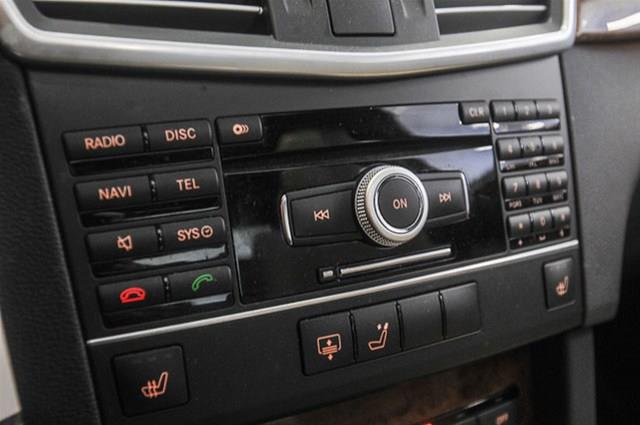 Mercedes-Benz E-Class 2011 photo 11