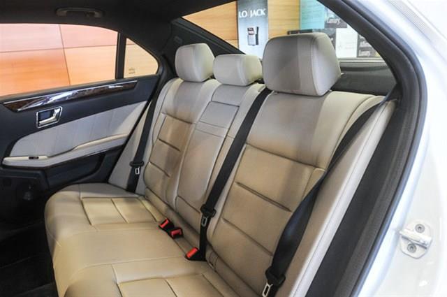 Mercedes-Benz E-Class 2011 photo 15