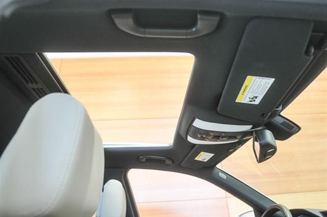 Mercedes-Benz E-Class 2011 photo 6