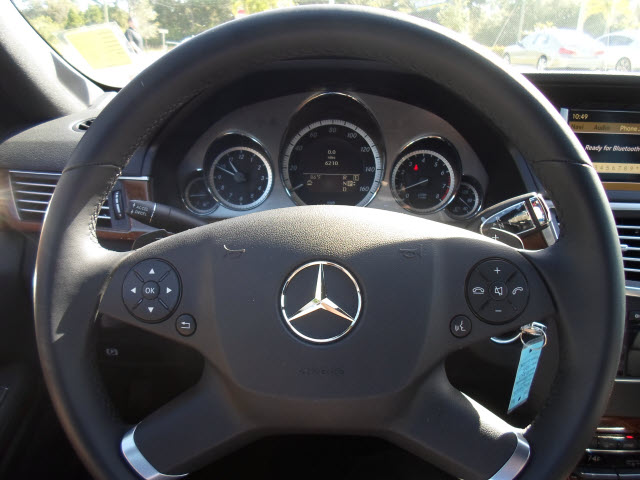 Mercedes-Benz E-Class 2011 photo 5