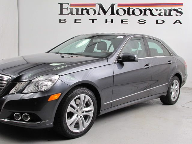 Mercedes-Benz E-Class 2011 photo 1