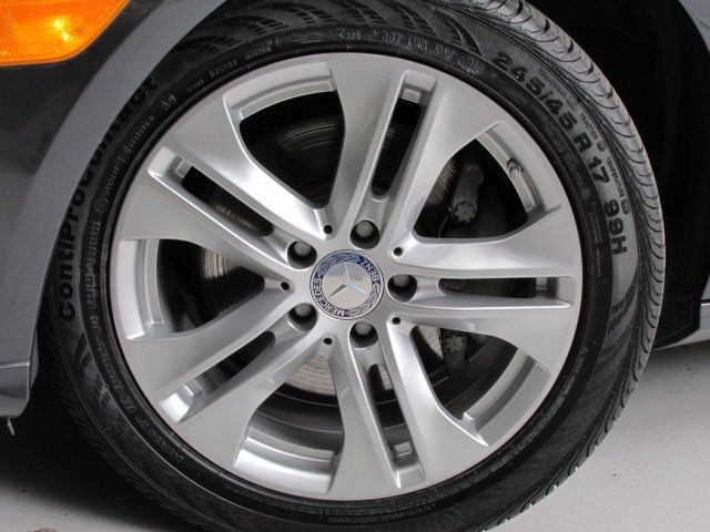 Mercedes-Benz E-Class 2011 photo 3