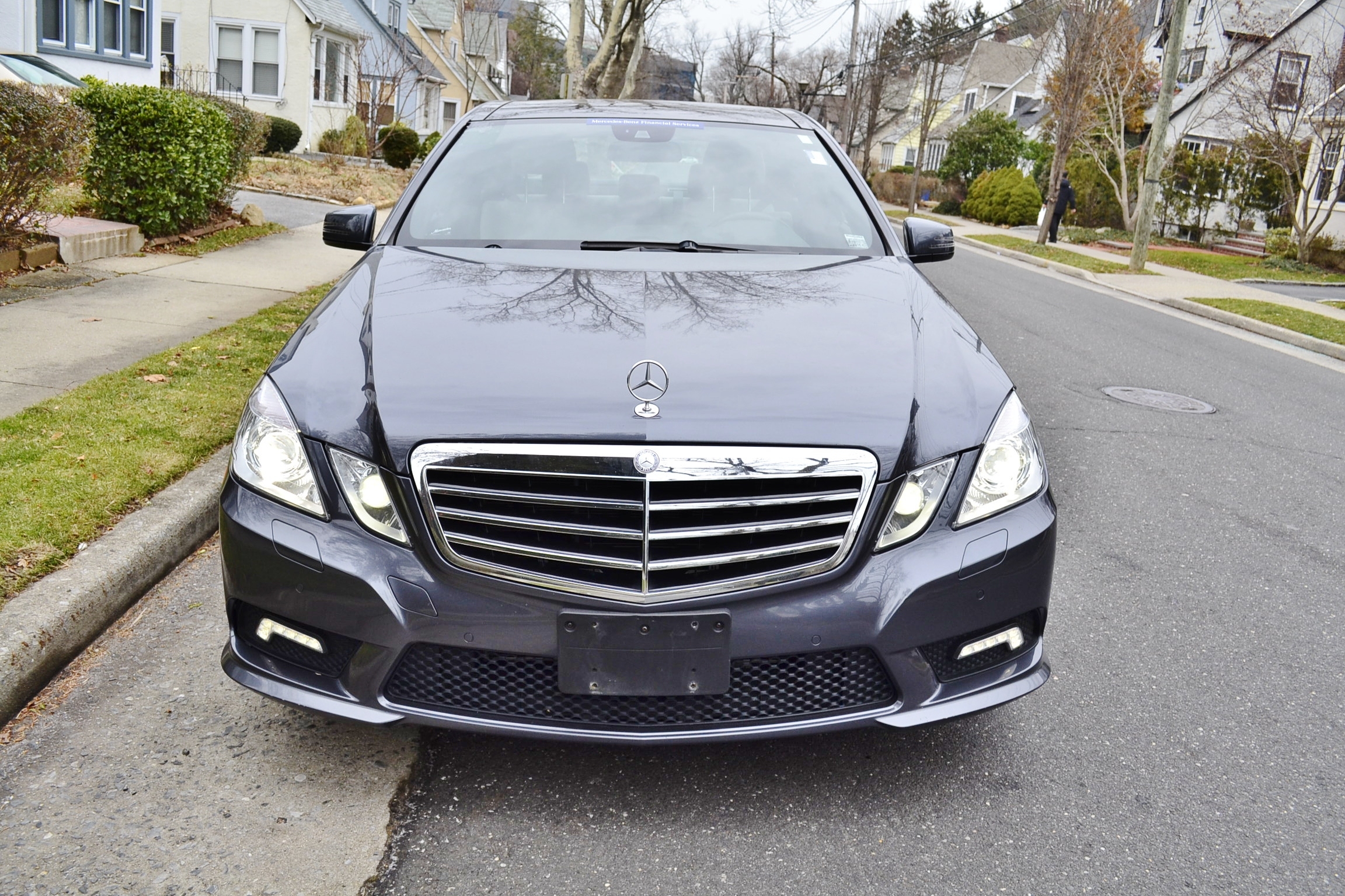 Mercedes-Benz E-Class 2011 photo 3