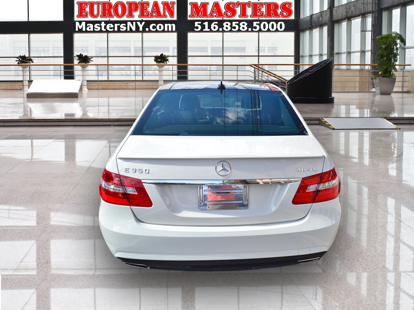 Mercedes-Benz E-Class 2011 photo 3