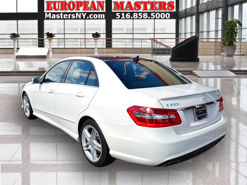 Mercedes-Benz E-Class 2011 photo 4