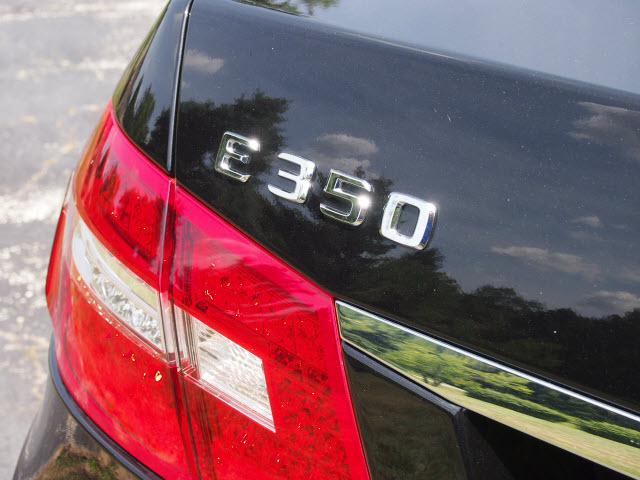 Mercedes-Benz E-Class 2011 photo 1