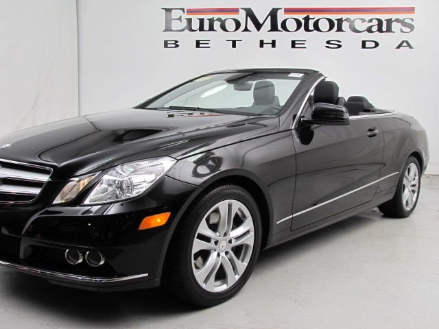 Mercedes-Benz E-Class 2011 photo 3