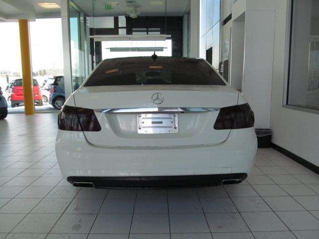 Mercedes-Benz E-Class 2011 photo 4
