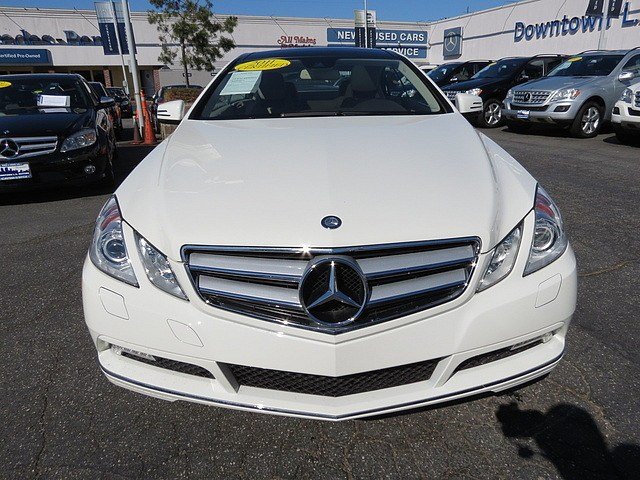 Mercedes-Benz E-Class 2011 photo 2