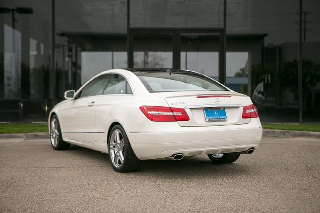 Mercedes-Benz E-Class 2011 photo 3