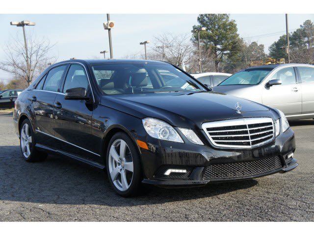 Mercedes-Benz E-Class 2011 photo 2