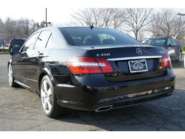 Mercedes-Benz E-Class 2011 photo 3