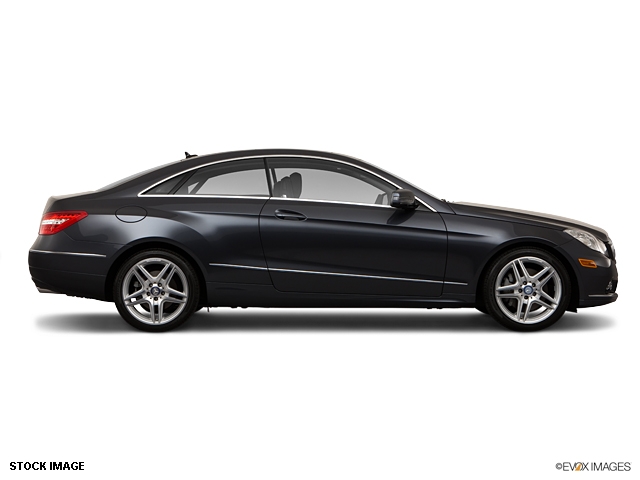 Mercedes-Benz E-Class 2011 photo 4