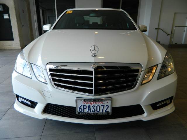 Mercedes-Benz E-Class 2011 photo 4
