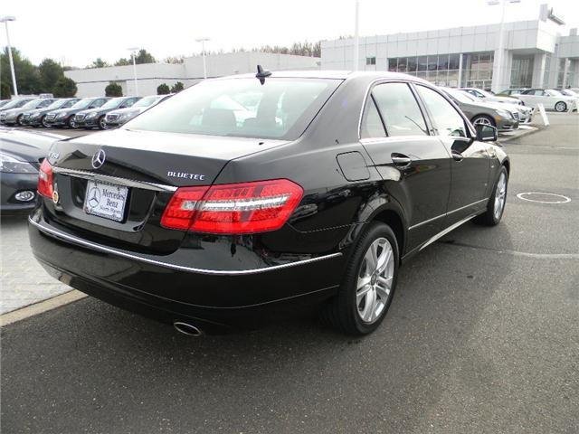 Mercedes-Benz E-Class 2011 photo 2