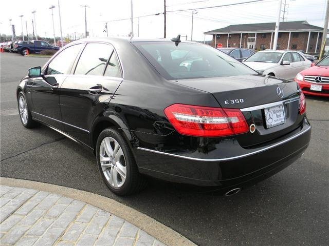 Mercedes-Benz E-Class 2011 photo 3