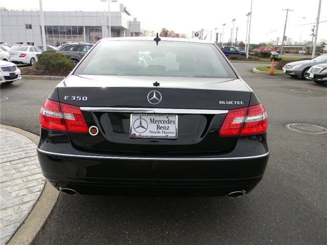 Mercedes-Benz E-Class 2011 photo 4