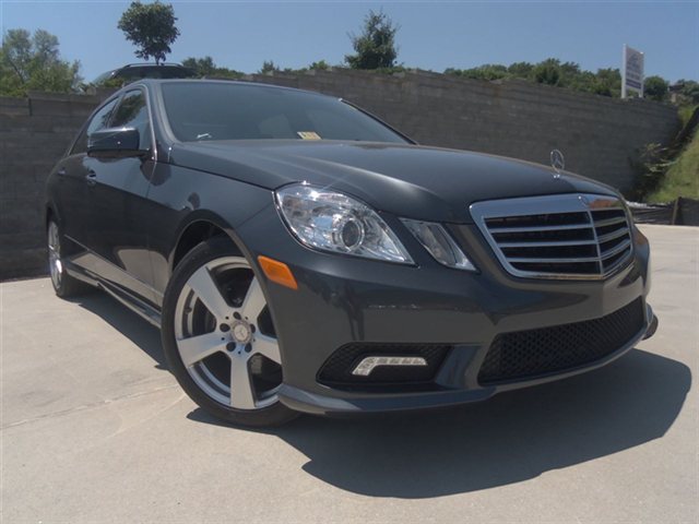 Mercedes-Benz E-Class 2011 photo 3