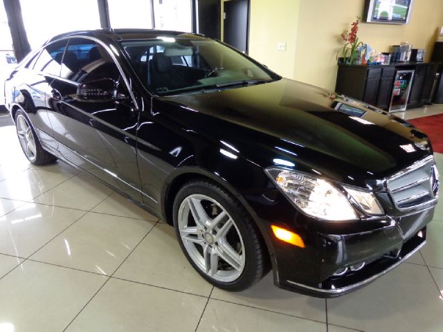 Mercedes-Benz E-Class 2011 photo 4