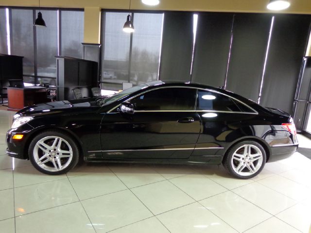 Mercedes-Benz E-Class 2011 photo 5