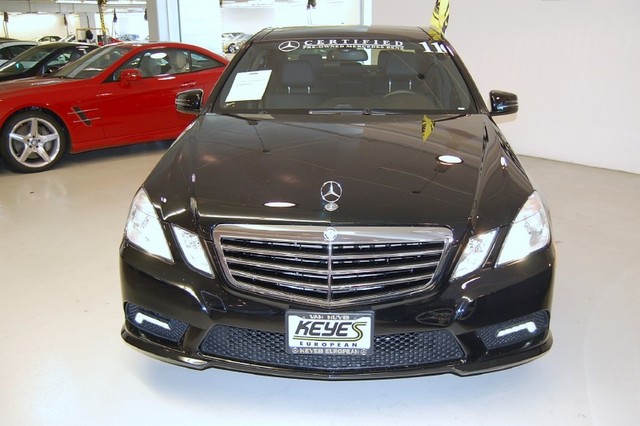 Mercedes-Benz E-Class 2011 photo 3