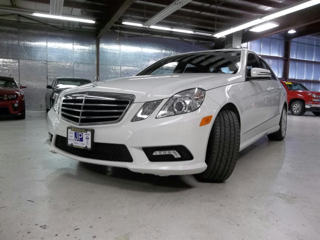 Mercedes-Benz E-Class 2011 photo 2