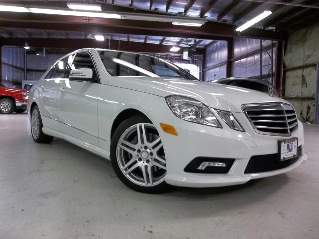 Mercedes-Benz E-Class 2011 photo 3