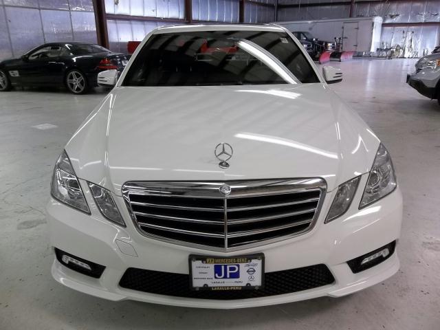 Mercedes-Benz E-Class 2011 photo 4