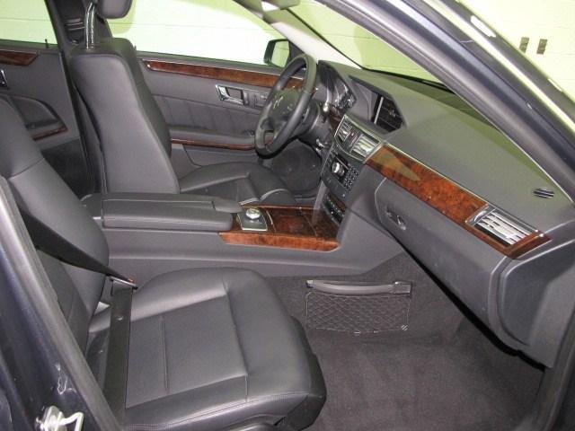 Mercedes-Benz E-Class 2011 photo 3