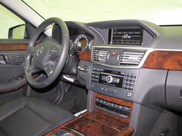 Mercedes-Benz E-Class 2011 photo 4