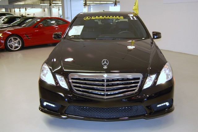 Mercedes-Benz E-Class 2011 photo 5