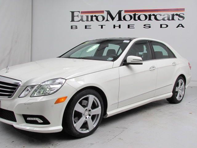Mercedes-Benz E-Class 2011 photo 1