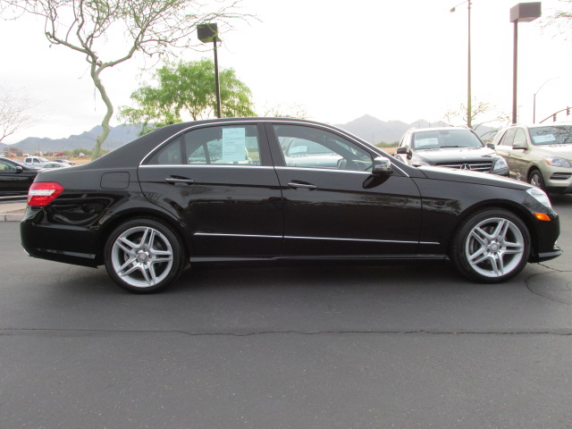 Mercedes-Benz E-Class 2011 photo 5
