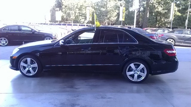 Mercedes-Benz E-Class 2011 photo 1