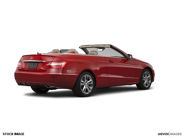 Mercedes-Benz E-Class 2011 photo 5