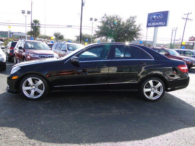 Mercedes-Benz E-Class 2011 photo 5