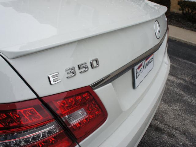 Mercedes-Benz E-Class 2011 photo 1