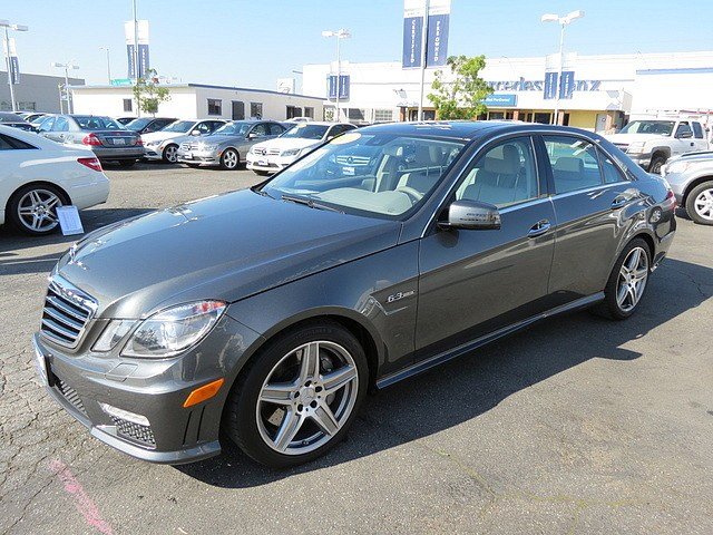 Mercedes-Benz E-Class 2011 photo 4