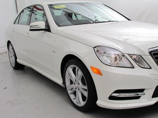 Mercedes-Benz E-Class 2012 photo 3