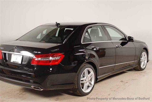 Mercedes-Benz E-Class 2013 photo 1