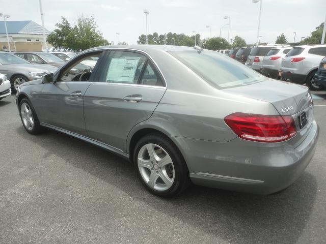 Mercedes-Benz E-Class SE Sport Sedan