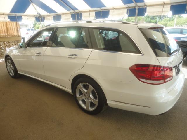 Mercedes-Benz E-Class 2014 photo 4