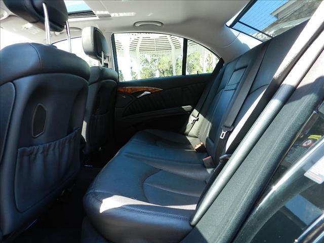 Mercedes-Benz E550 2007 photo 18