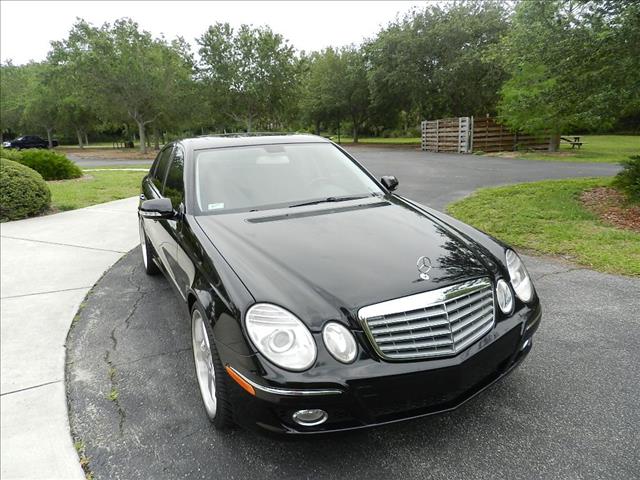 Mercedes-Benz E550 2007 photo 20