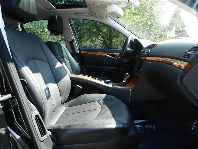 Mercedes-Benz E550 2007 photo 7