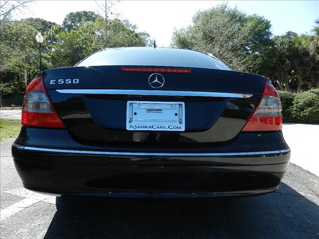 Mercedes-Benz E550 2007 photo 9
