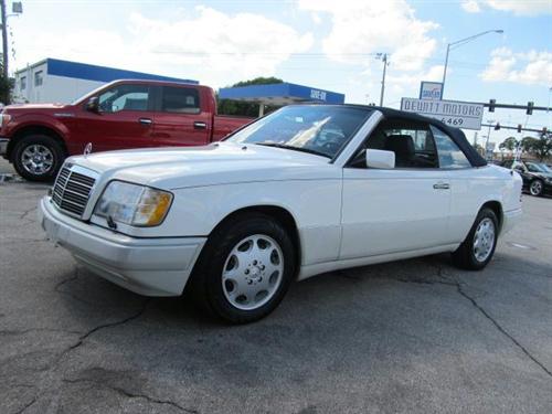 Mercedes-Benz E Class 1994 photo 2